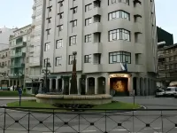 Aparthotel Arenteiro Các khách sạn ở Cea