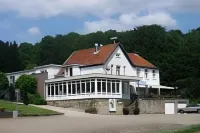 De Heek Hotels in Schin op Geul