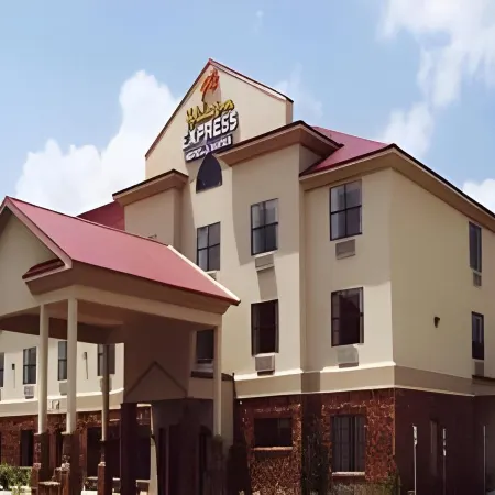 Holiday Inn Express & Suites KERRVILLE by IHG
