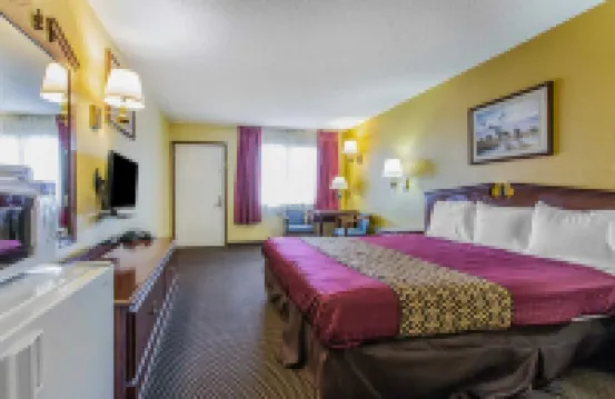 韋斯特瓦德旅館 克雷森特城酒店