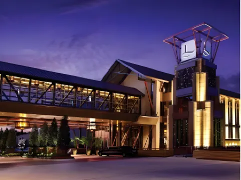 L'Auberge Baton Rouge Отели рядом с достопримечательностью «Брекс Блубоннет Суомп Нейчер Сентер»