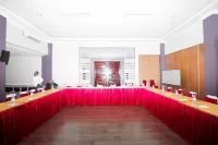 Caredek Hotel Hotels in Solok
