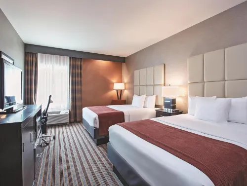 La Quinta Inn & Suites by Wyndham Harrisburg-Hershey Hotels in West Hanover Township