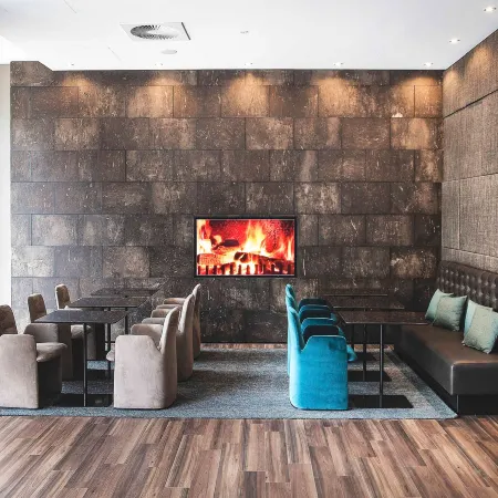 Motel One Manchester-Piccadilly Отели рядом с достопримечательностью «Купальни Виктории»
