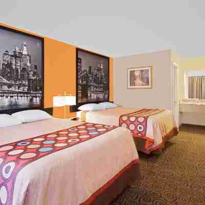 Super 8 by Wyndham Siloam Springs Rooms