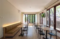 Fazza Homes Hotels in Jambangan