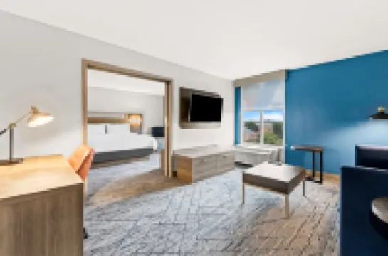 Holiday Inn Express Nashville-Hendersonville, an IHG Hotel