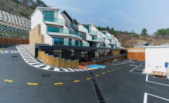 W Jiwoo Resort