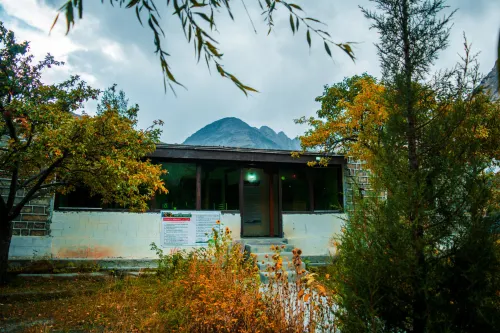 Shisper View Hotel