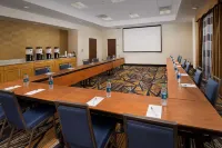 Hampton Inn & Suites by Hilton Falls Church فنادق في West Falls Church