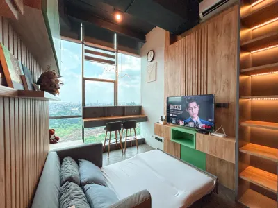 Comfy Loft at Lippo Karawaci with City View Hotel dekat Agen Rezeki 2