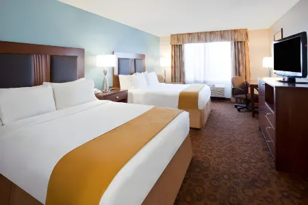 Holiday Inn Express & Suites ST. Cloud