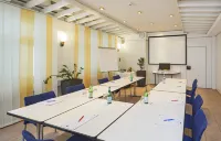 솜메라우 티치노 스위스 퀄리티 호텔 Spreitenbach 호텔