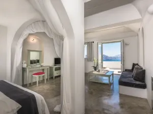 Andronis Luxury Suites