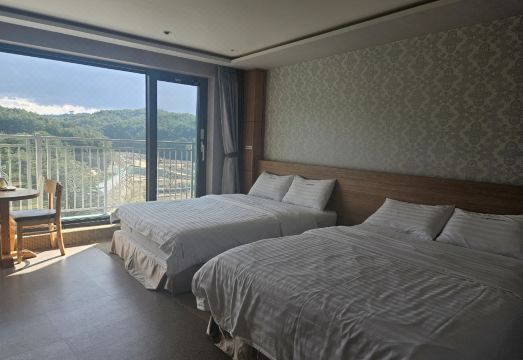 다이아메르 호텔 속초 로비