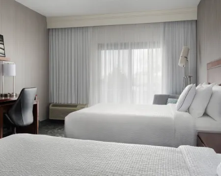 Courtyard Syracuse Carrier Circle Hotels in DeWitt