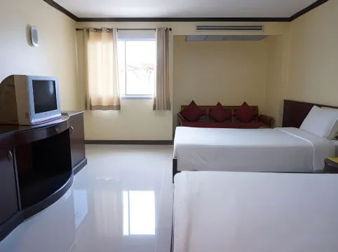 Auychai Grand Hotel Photos