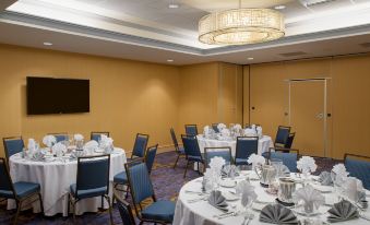 Courtyard Hanover Lebanon