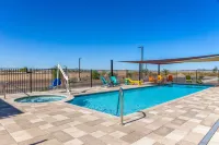 La Quinta Inn & Suites by Wyndham Yuma Hotels in Yuma