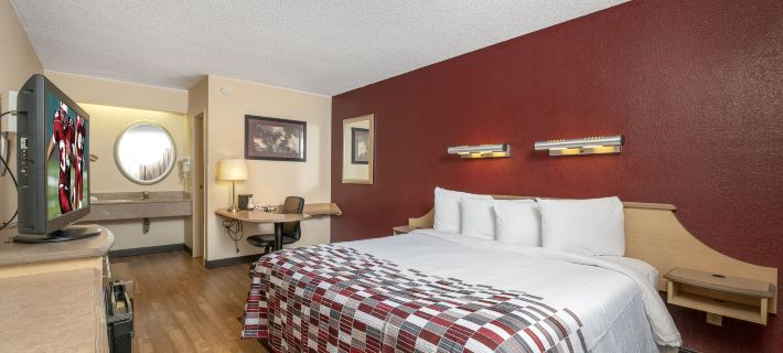 Red Roof Inn Philadelphia - Oxford Valley Hotels in Bucks County