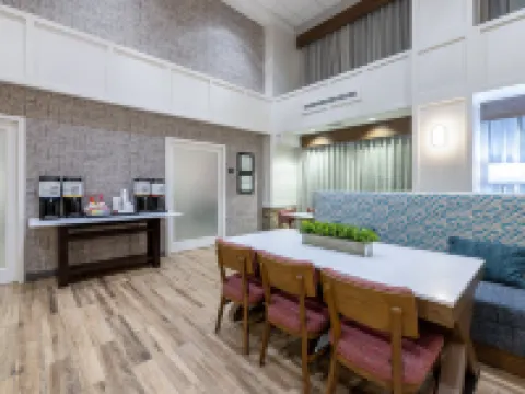 Hampton Inn & Suites Casper Hotels in Casper