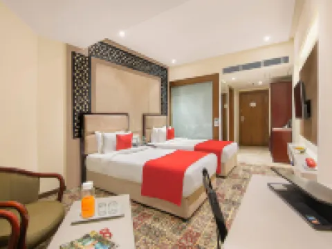 Hrj Sarovar Portico Indore Hotels in der Nähe von Saket Garden