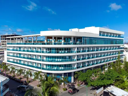 Aquamare Hotel Отели рядом с достопримечательностью «Плайя Спрат Бигт»