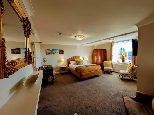 The Ship Inn - Homestay