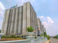 Comfy and Stylish Studio Podomoro Golf View Apartment by Travelio Hotel dekat Masjid At Taqwa Griya Alam Sentosa Blok P
