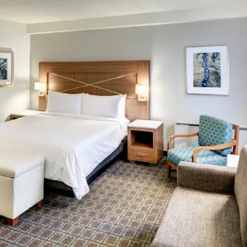 DoubleTree by Hilton Hotel Milwaukee Downtown