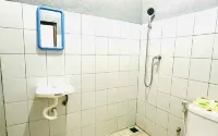 Homestay 28 Pangandaran Hotels in Parigi