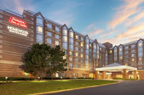Hampton Inn & Suites by Hilton Downers Grove Chicago Hotels in Downers Grove