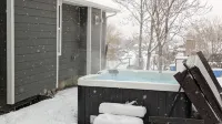 Huge Yard. Hot Tub. Playground. Trampoline.