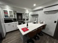 NEW Luxury Condo 2 blocks from Historic Main Street in Downtown Walla Walla โรงแรมในวัลลาวัลลา