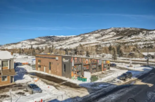 Blue River Parkway’s Colorful Escape