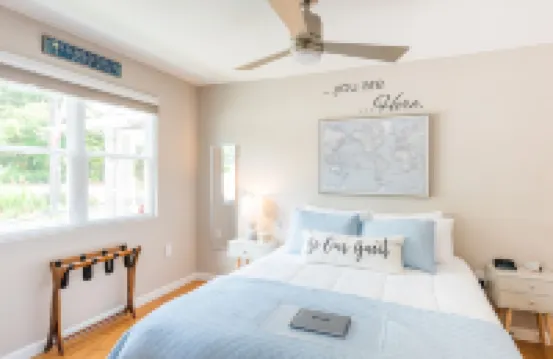 2 Southern Charm Studio 2 is a Private Studio 4 Miles to Downtown Charleston