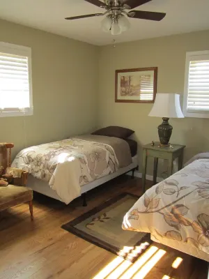 Downtown Brevard Cottage - Hot Tub /  Walk To Town