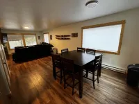 Comfy Duplex unit B great for families and small groups, sleeps up to 7 Hotels near Grace Harbor