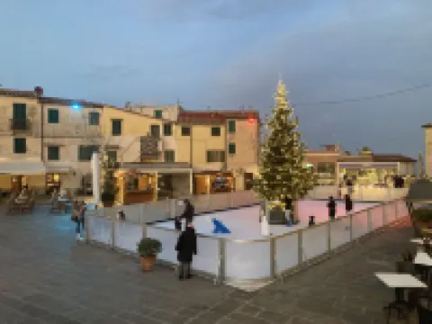 Lovingly furnished vacation apartment with large pool in Nisporto