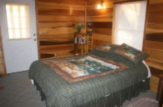Private, Secluded, Relaxing Cabin.   012564ASK ABOUT WEDDING OPPORTUNITIES!