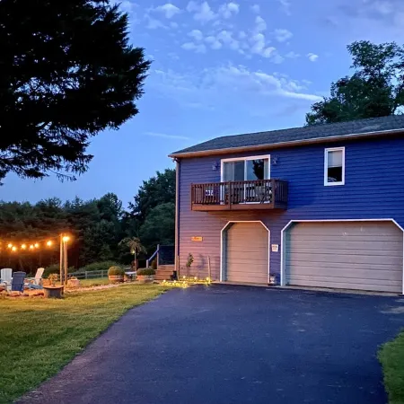 Vineyard Carriage House with High Speed Internet.