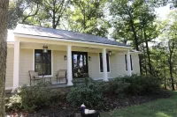 Spacious Modern Home on Middleburg Horse Farm Отели рядом с достопримечательностью «Franklin Park Performing & Visual Arts Center»