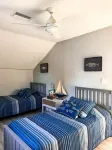 Beach bungalow by marina & beaches - boaters welcome! Hotels near Palm View First Baptist Church