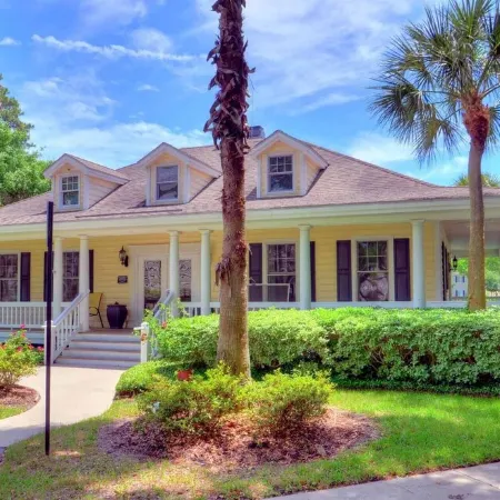 Late Summer Special! Pet Friendly!! Close to Beach!! Email for Quote!
