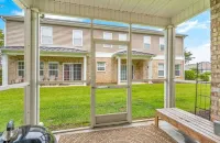 Mid term rental for travel professionals or snowbirds. Pet-friendly!