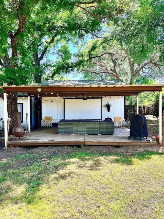 Brazos Porch Hideaway