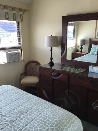 Nice 2Br@Beach  Hear Waves! Value Comfort-Best Location  Sale Nov to Dec 15!