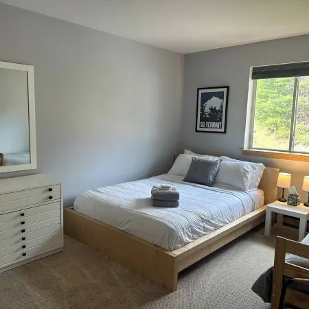 Sugarbush Mountainside Retreat - Ski in ski out