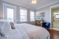 The Sandy Crab - A Waterfront Luxury Vacation Home
