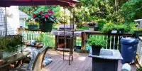 Charming 1 bedroom apartment close to downtown shopping, restaurants and beaches